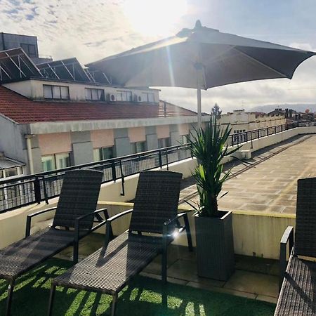 Luxury Central Apartment With Rooftop By Great&Cosy Порто Екстериор снимка