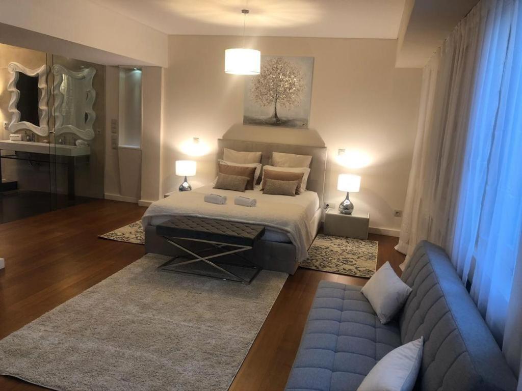 Luxury Central Apartment With Rooftop By Great&Cosy Порто Екстериор снимка