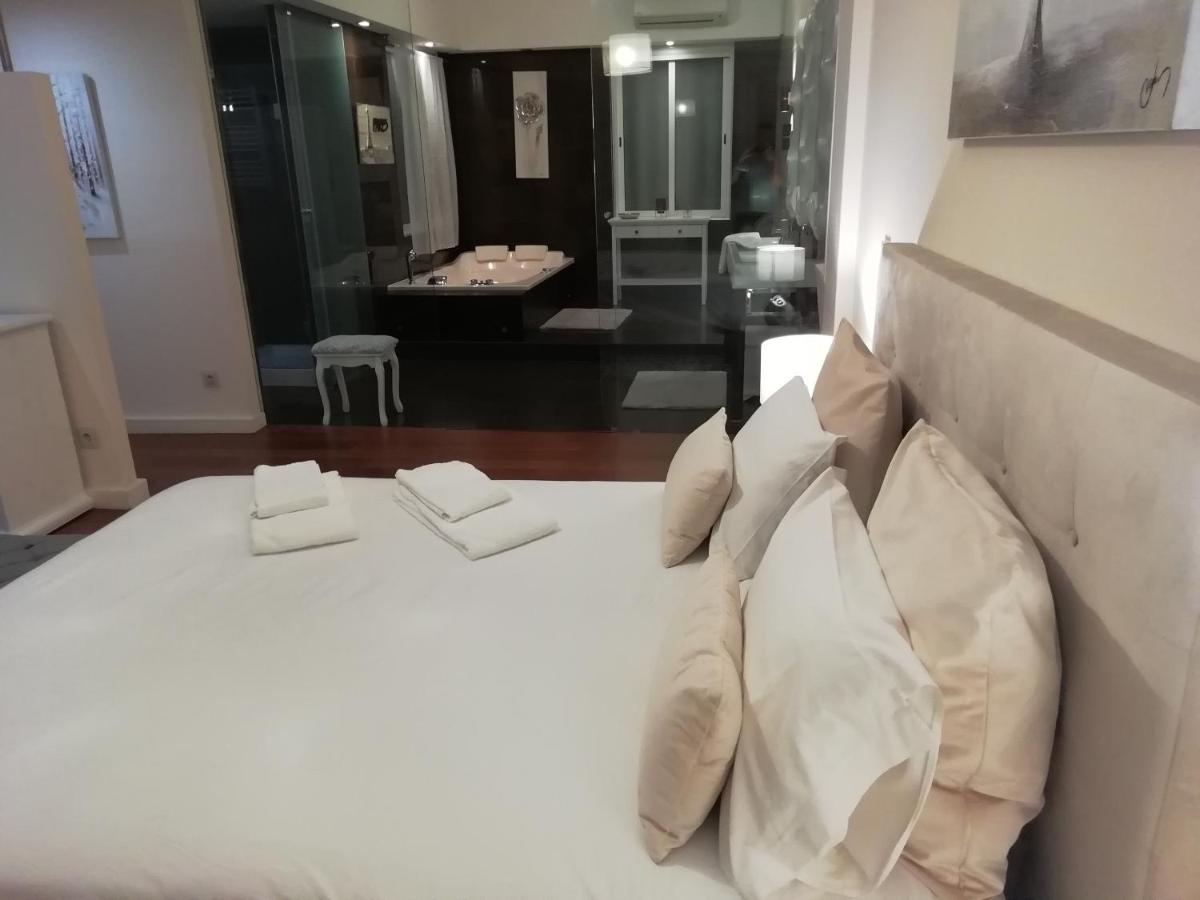 Luxury Central Apartment With Rooftop By Great&Cosy Порто Екстериор снимка