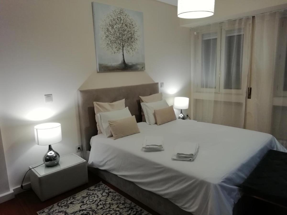 Luxury Central Apartment With Rooftop By Great&Cosy Порто Екстериор снимка